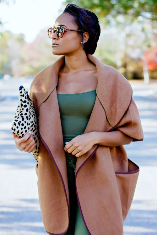 Cape Coat Fall 2014 trend - Luxe Colore