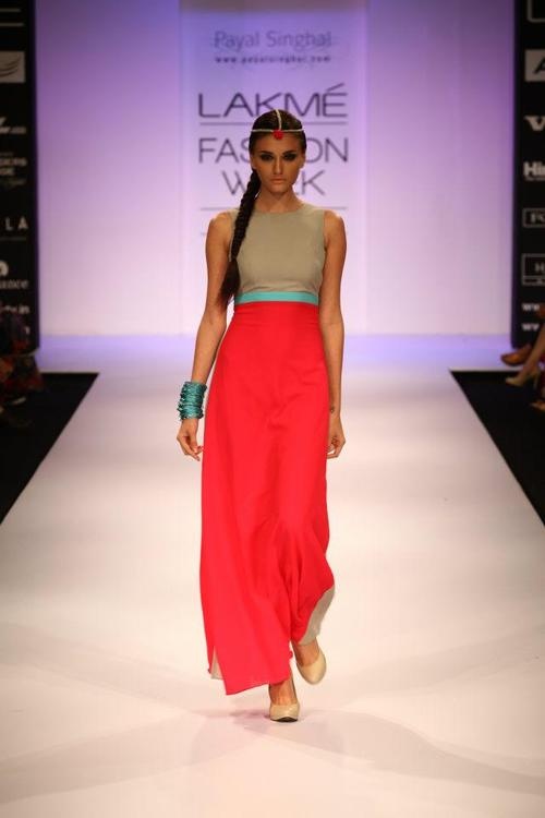 Lakme_Fashion_Week_-_Luxe Colore